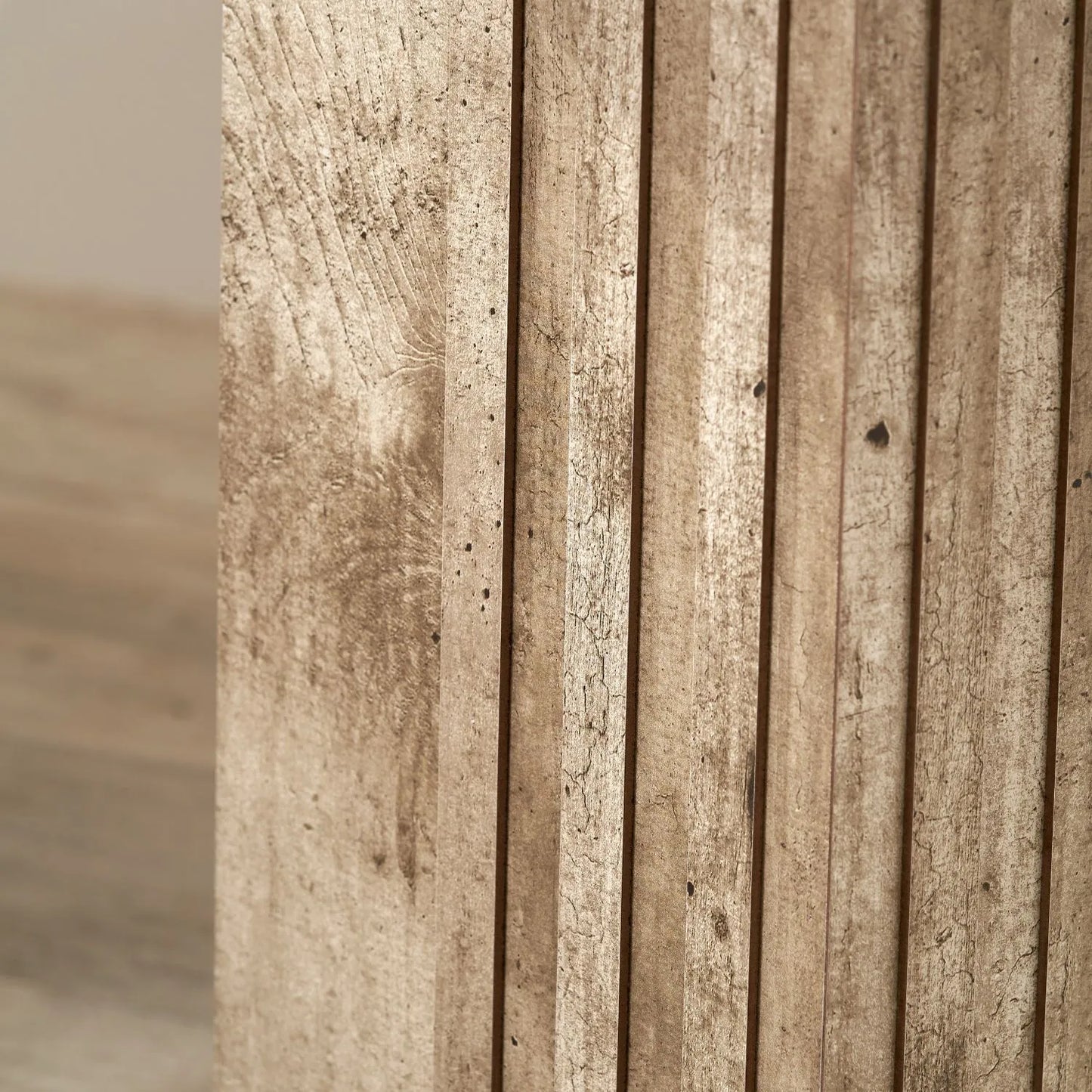 Stone Concrete Effect Round Pedestal Side Table with Vertical Grooved Base – Modern Beige & Grey Stone Effect Accent or Occasional Table with Textured Round Top for Living Rooms, Bedrooms & Contemporary Interiors 50x40x40cm | Click Style