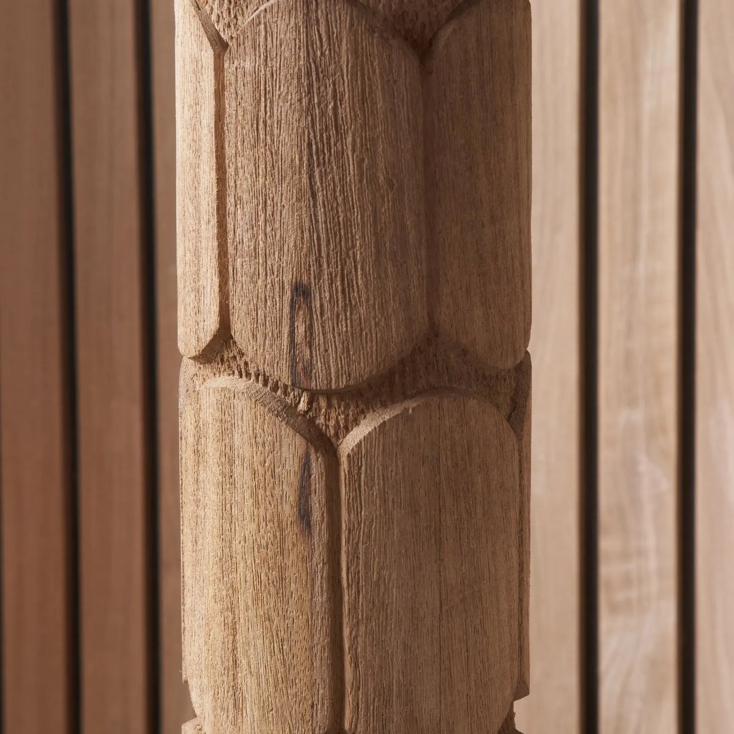 Tall Rustic Natural Mango Wood Table Lamp with Black Linen Drum Shade – Hand-Carved Embossed Scallop Design Wooden Light 67x35x35cm - Click Style