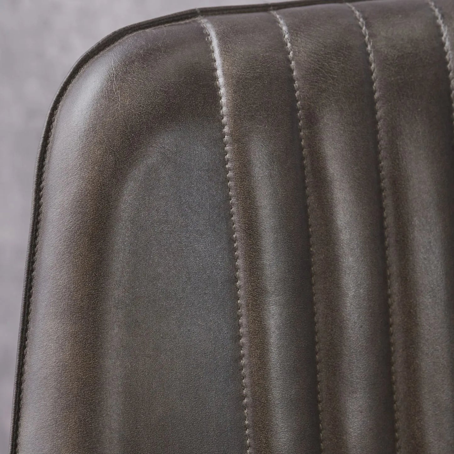 Vintage Dark Brown Genuine Leather Bar Stool With Plain Back And Black Metal Legs At Kitchen Island – Channel-Stitched Seat Retro Bar Stool | Click Style