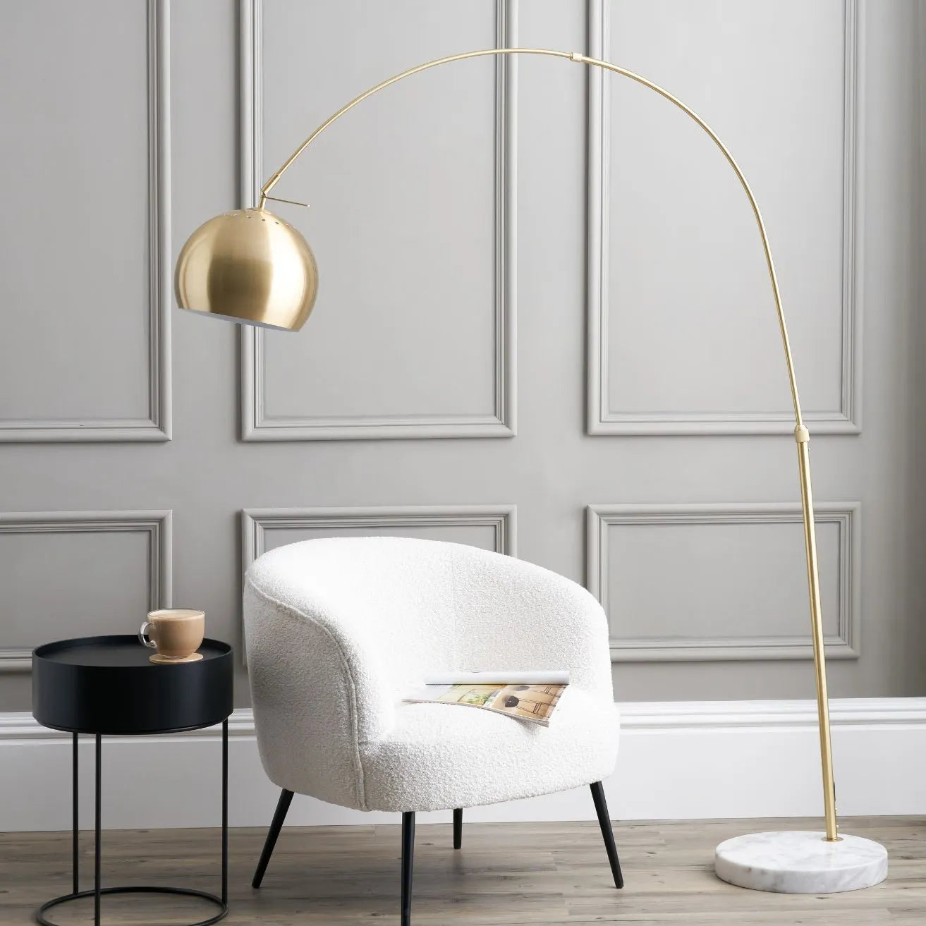 White Marble & Brushed Brass Metal Arc Floor Lamp – Floor-Standing Adjustable Lamp with Movable Head 175x135cm - Click Style