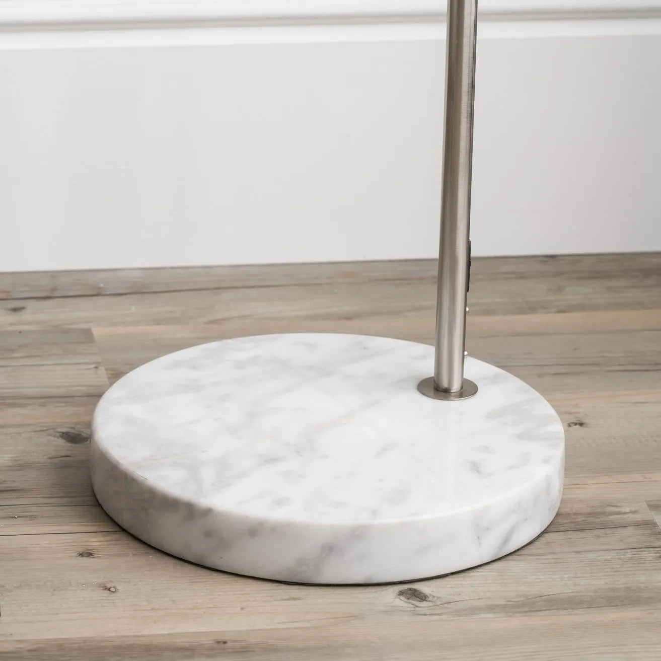 White Marble & Brushed Silver Metal Arc Floor Lamp – Floor-Standing Adjustable Lamp with Movable Head 175x135cm - Click Style