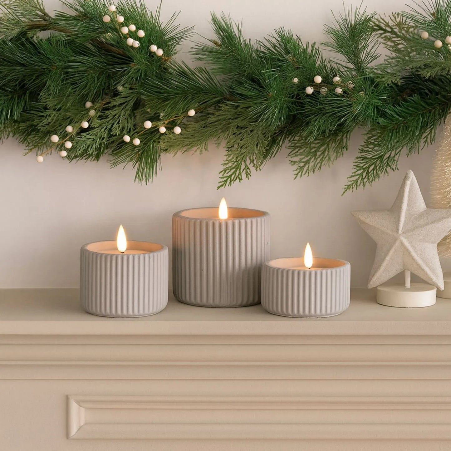 White Real Wax LED Candle in Light Grey Ribbed Concrete Pot with Realistic Flickering Flame – Battery Operated Flameless Decorative Light 9x9x9cm | Click Style