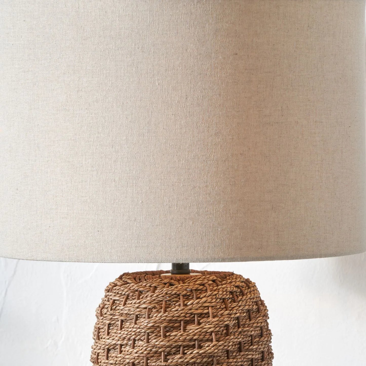 Woven Seagrass Table Lamp with Cream Linen Drum Lampshade – Natural Coastal-Inspired Tabletop Lighting 55x34cm - Click Style