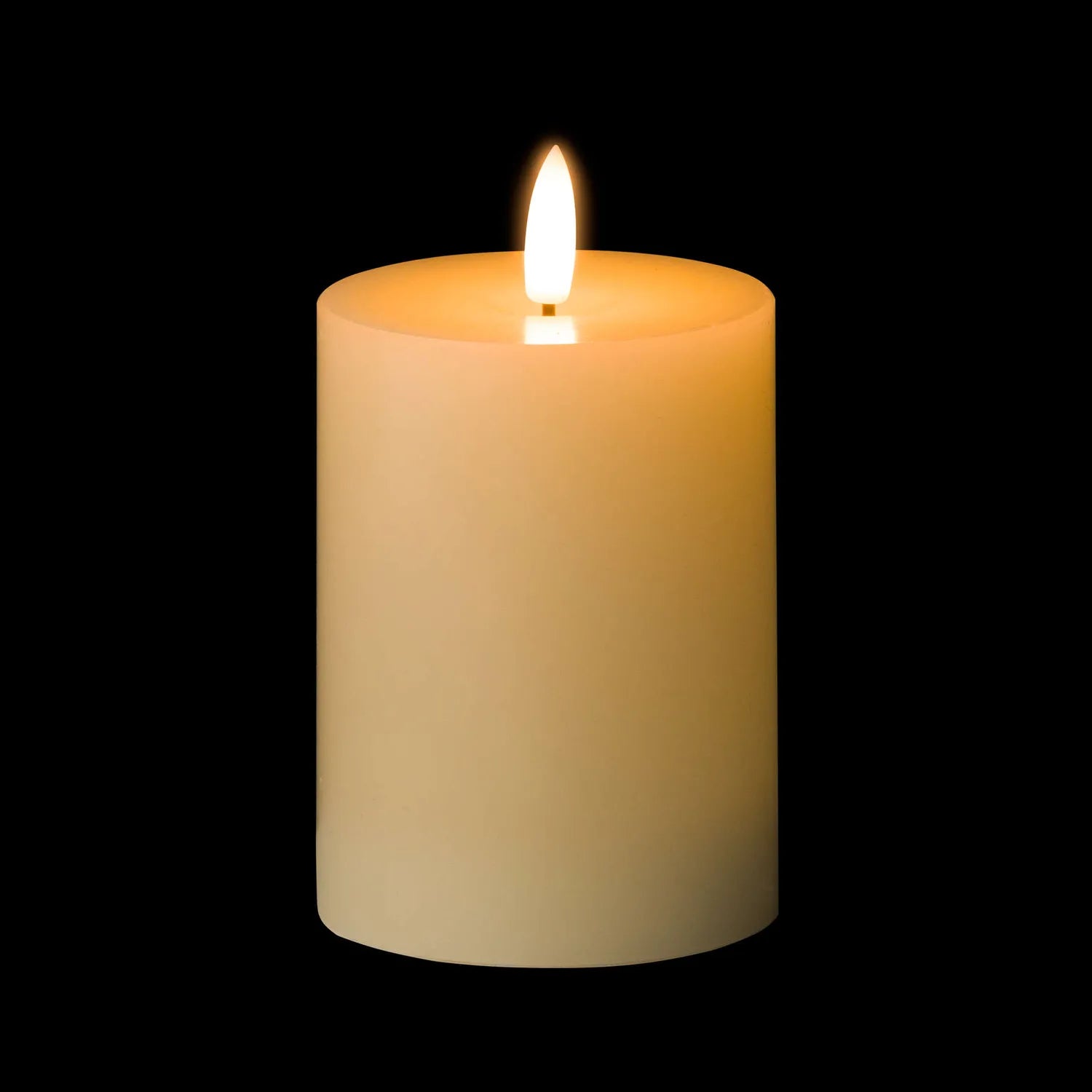 Cream LED Pillar Candle with Flickering Flame 10x7.5cm – Click Style