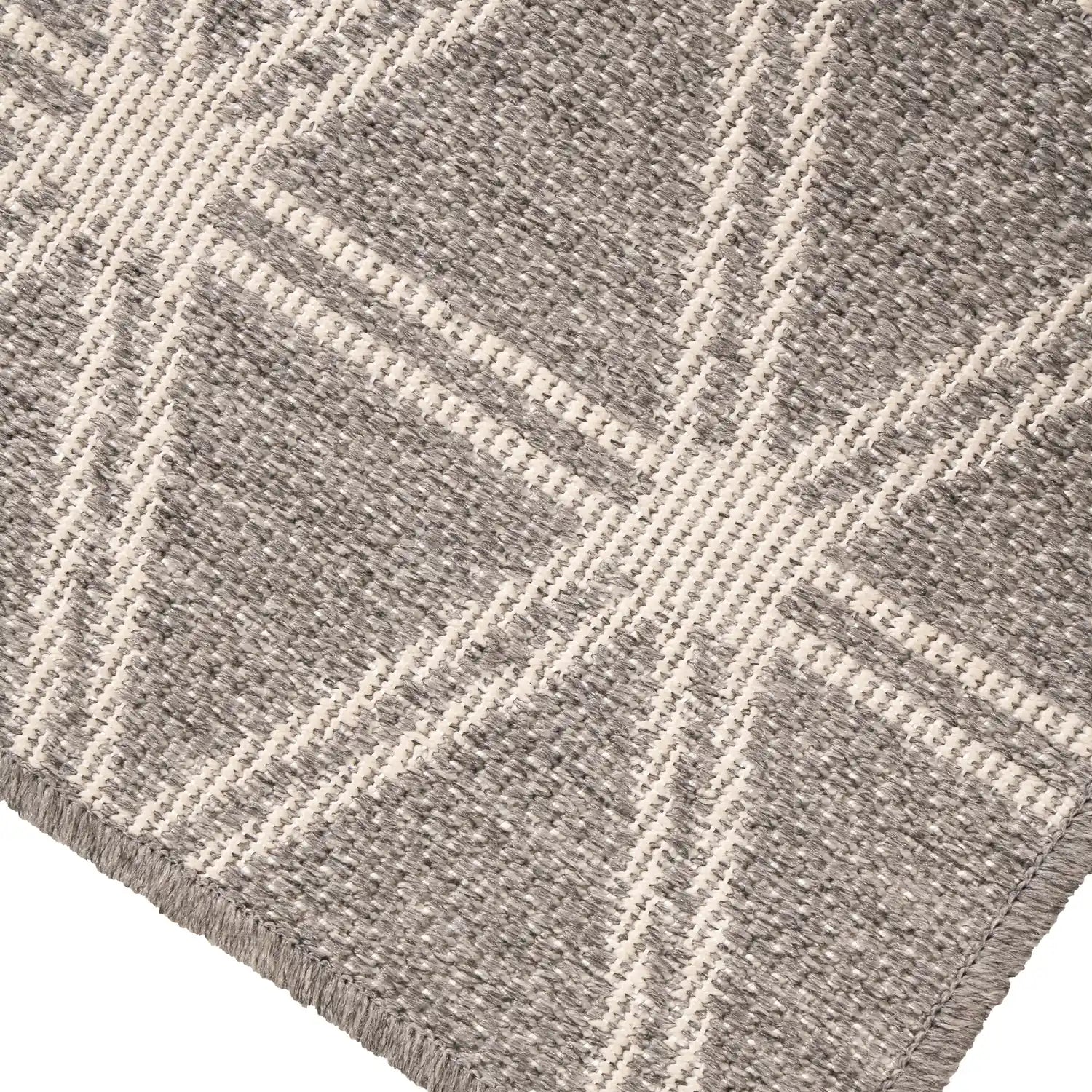 Grey & White Geometric Design Outdoor Rug 230x160cm – Click Style