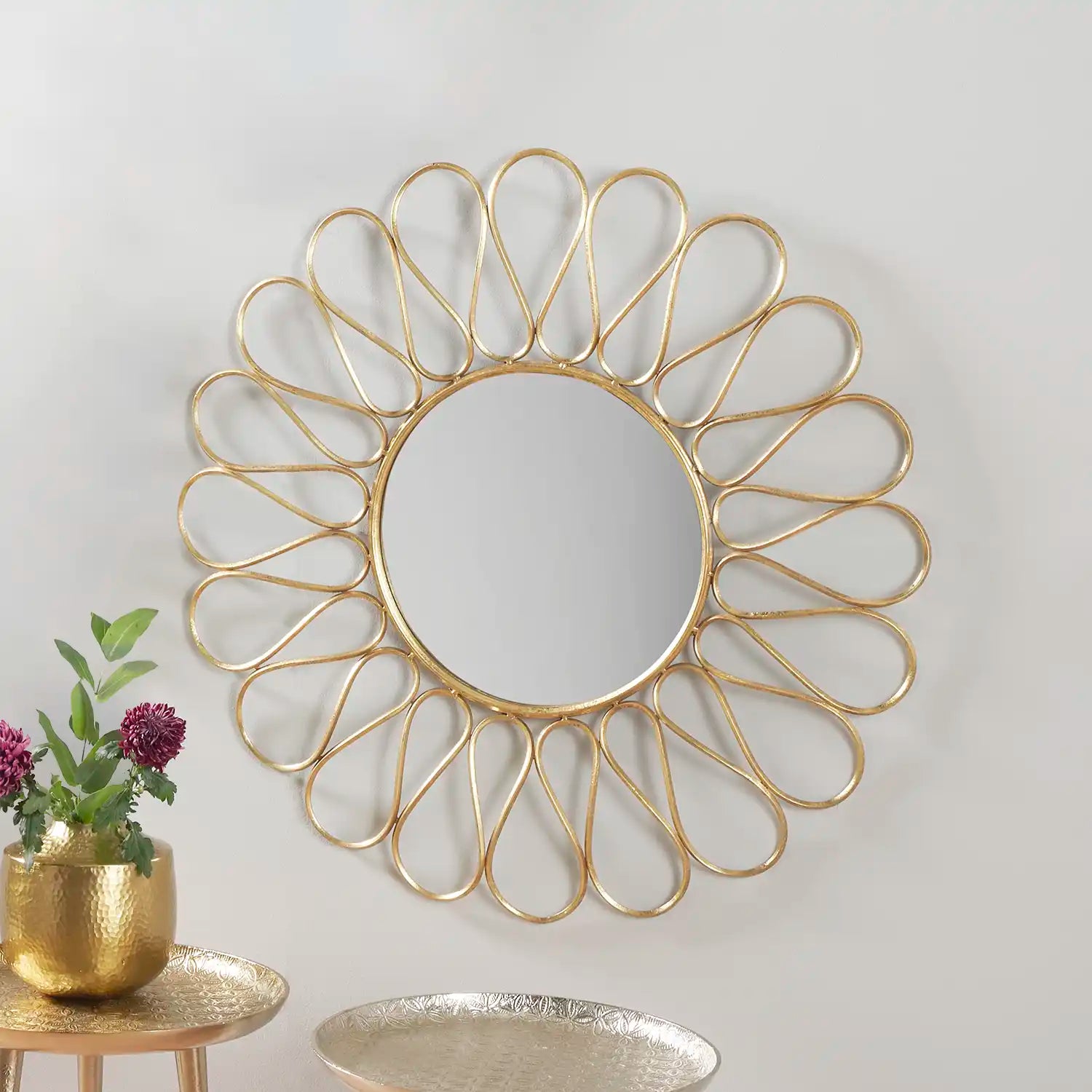 Large Round Antique Gold Metal Petal Design Wall Mirror 90x90x4cm – Click Style