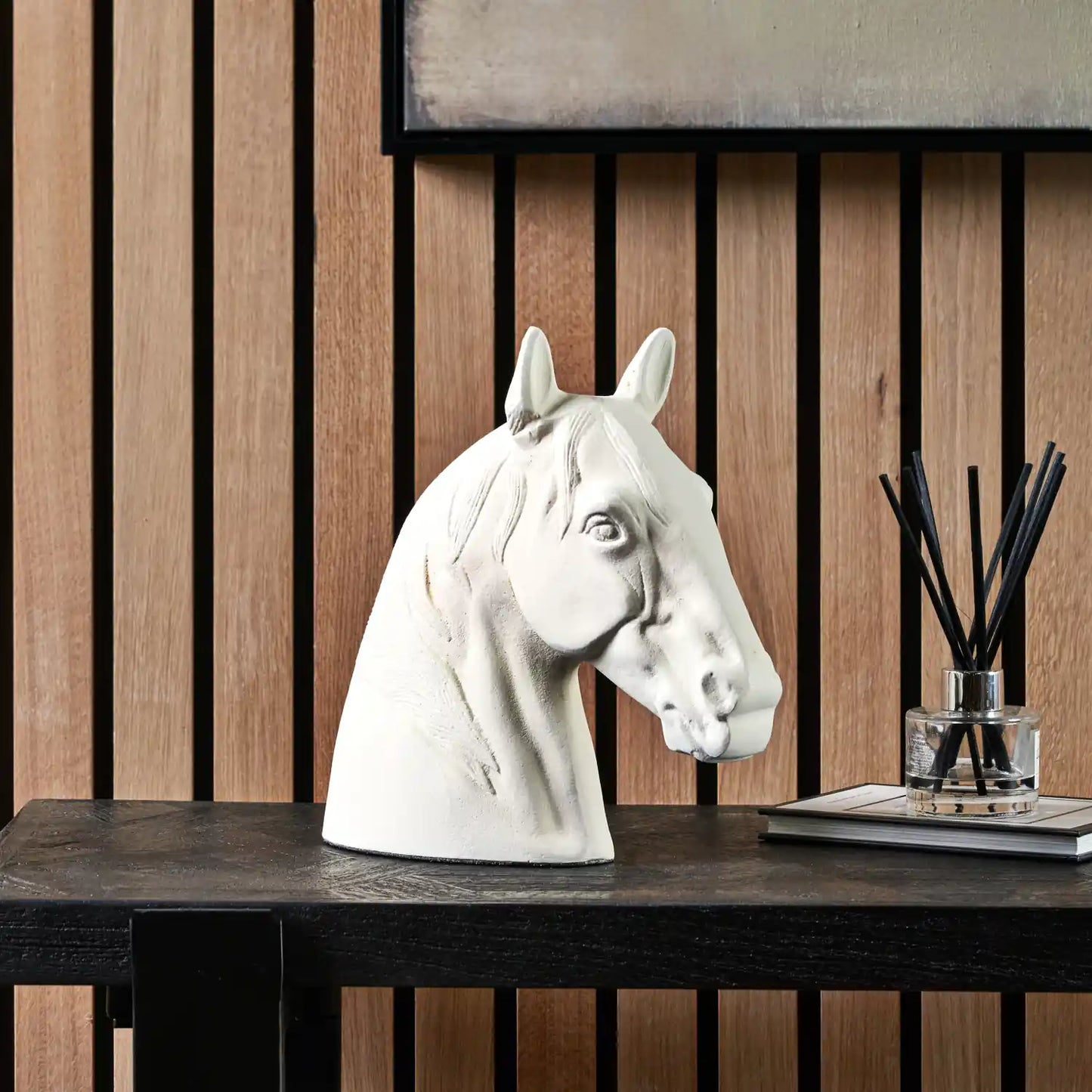 Matt White Metal Horse Head Ornament 28x30x10cm – Click Style