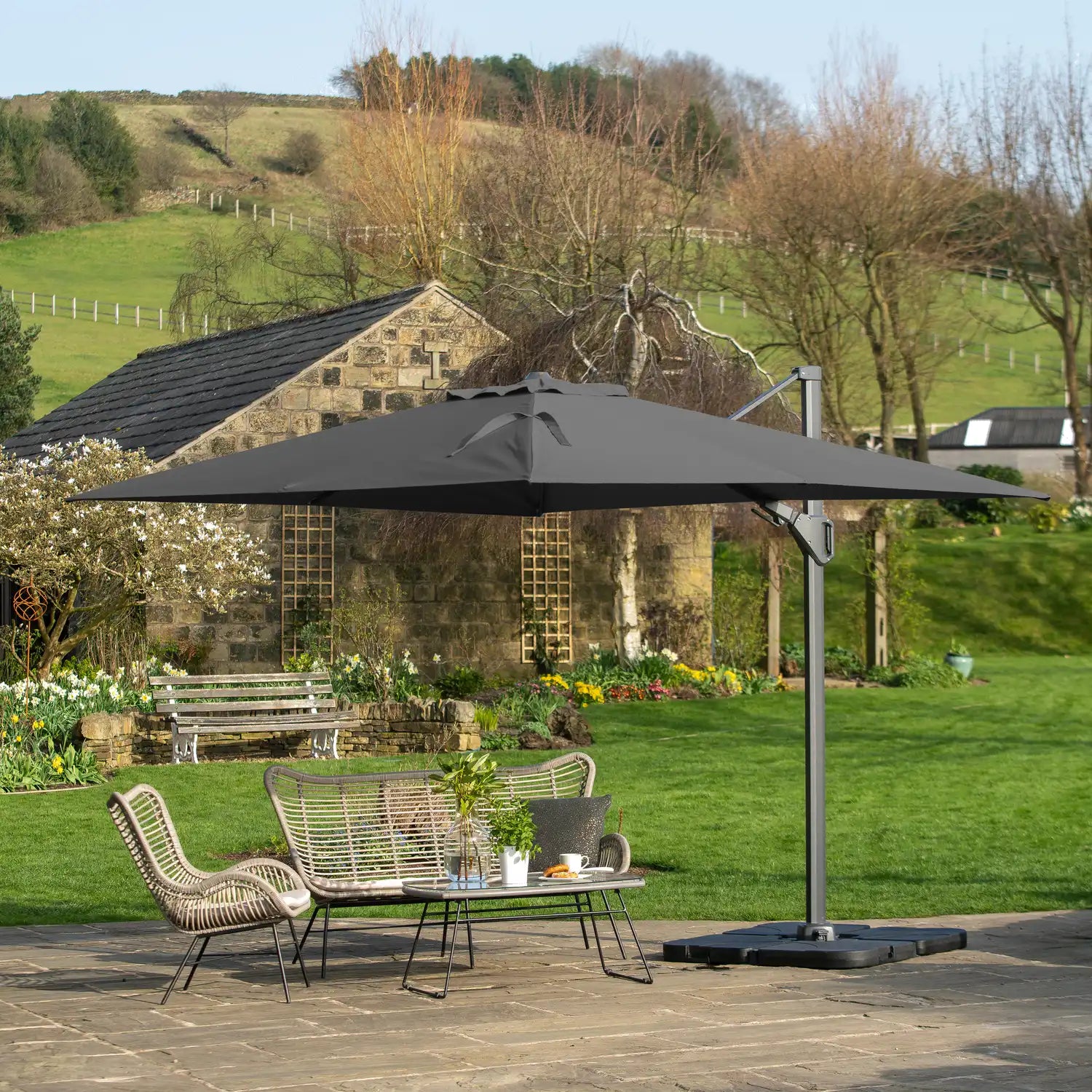 Platinum Challenger T2 3.5x2.6m Oblong Cantilever Parasol in Anthracite Grey – Click Style