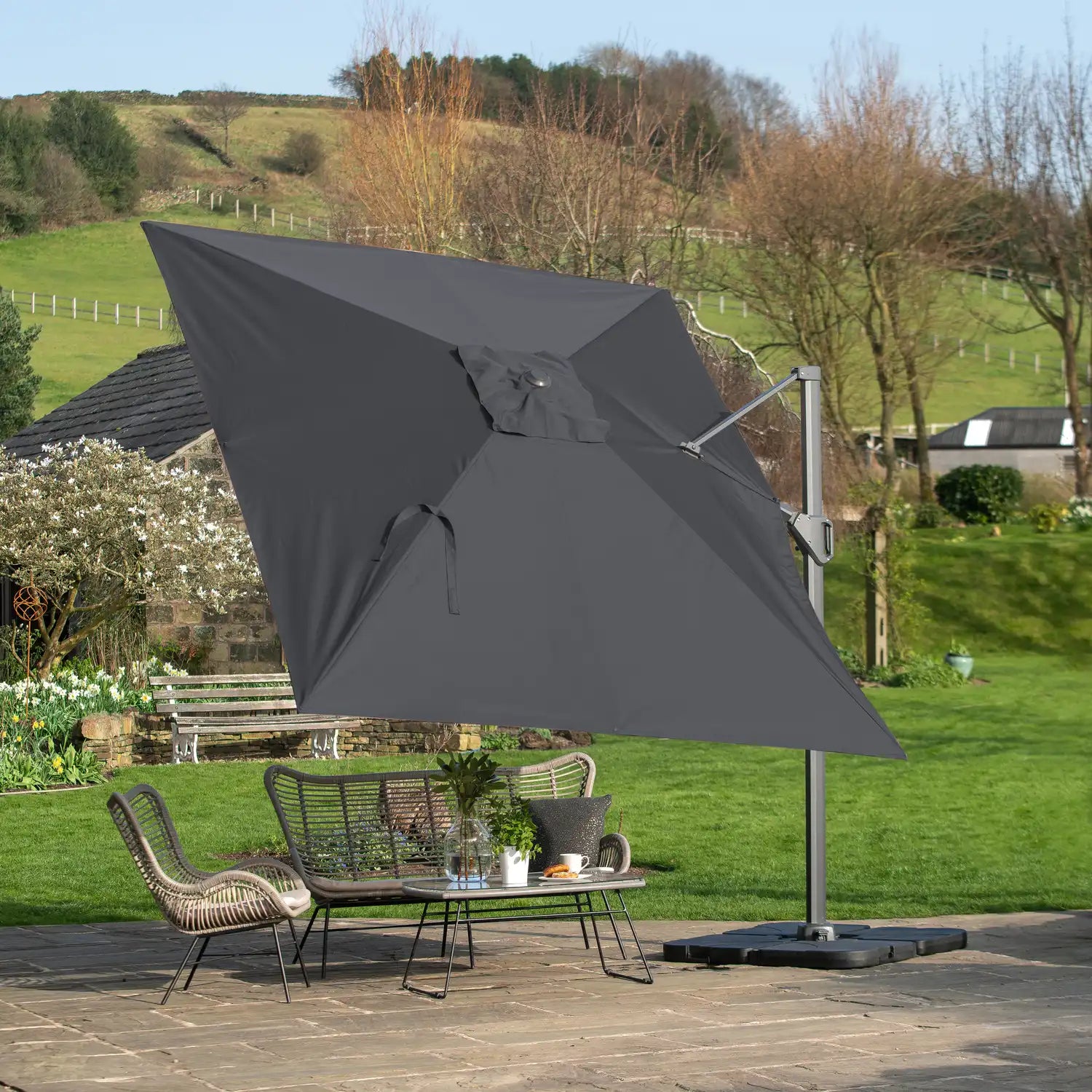 Platinum Challenger T2 3.5x2.6m Oblong Cantilever Parasol in Anthracite Grey – Click Style