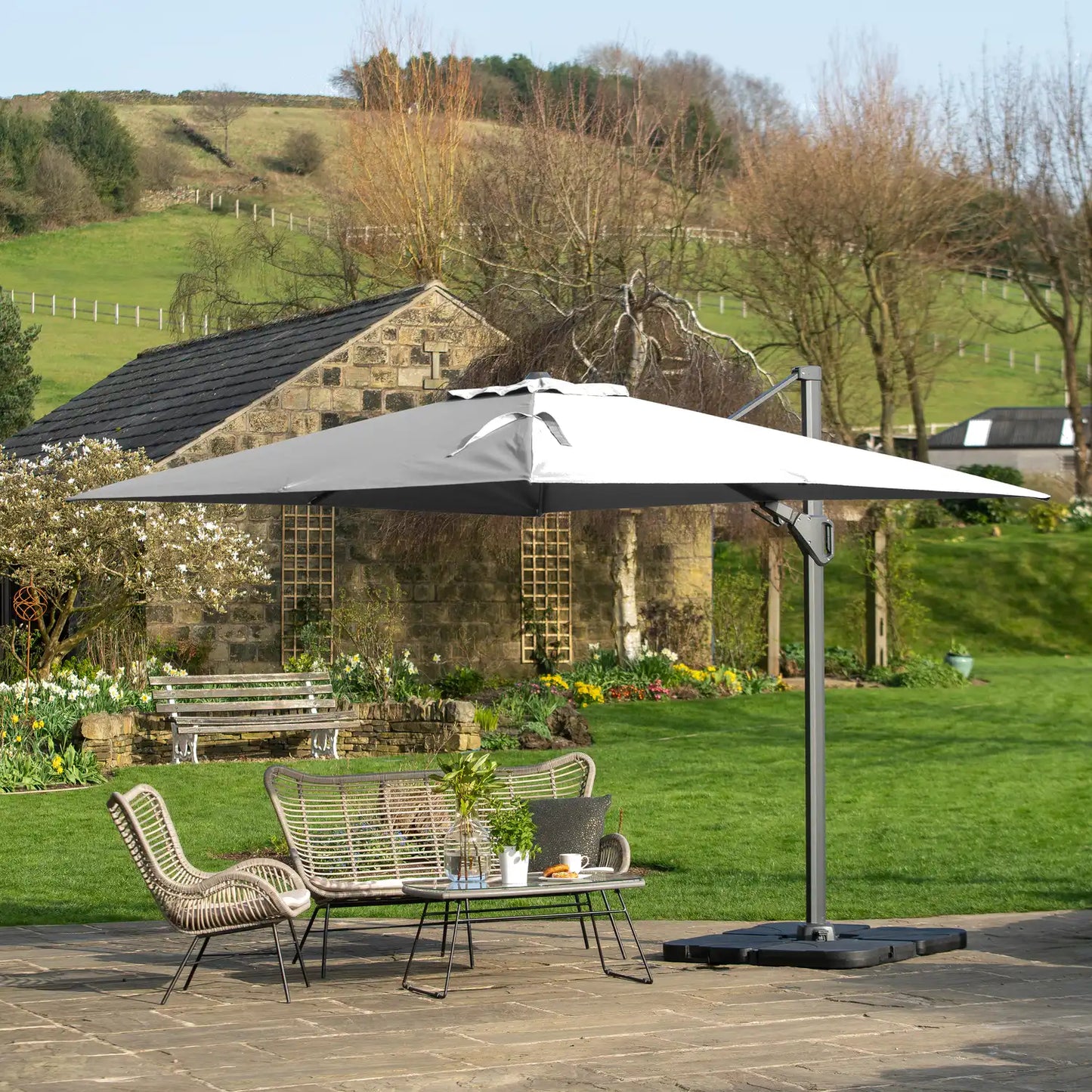 Platinum Challenger T2 3.5x2.6m Oblong Cantilever Parasol in Luna Grey – Click Style