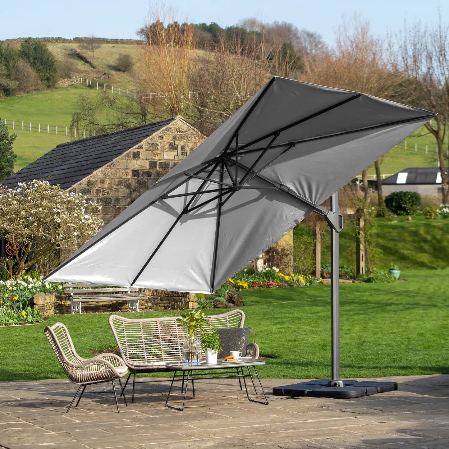 Platinum Challenger T2 3.5x2.6m Oblong Cantilever Parasol in Luna Grey – Click Style