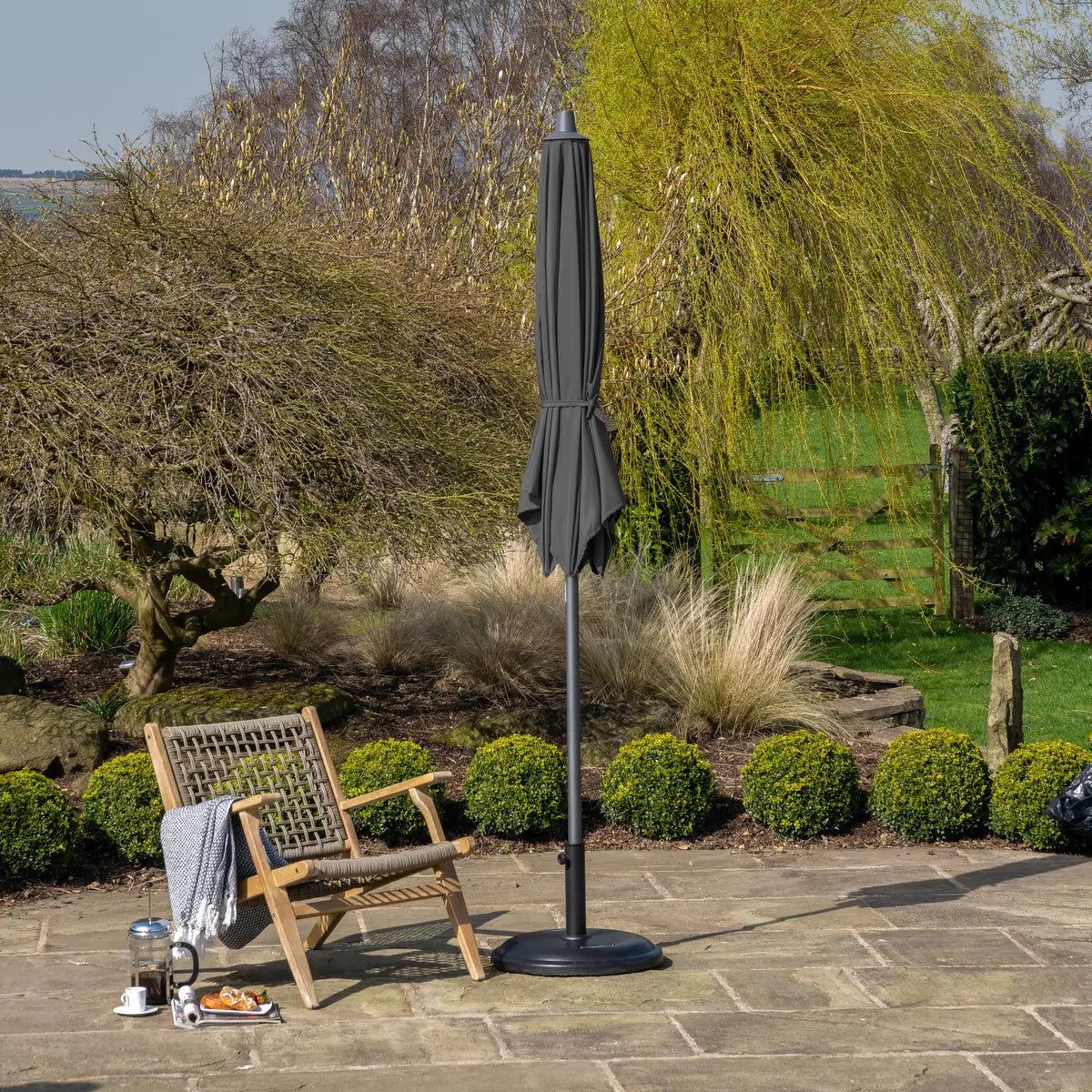 Platinum Riva 2.5m Round Centre Pole Parasol in Anthracite Grey – Click Style