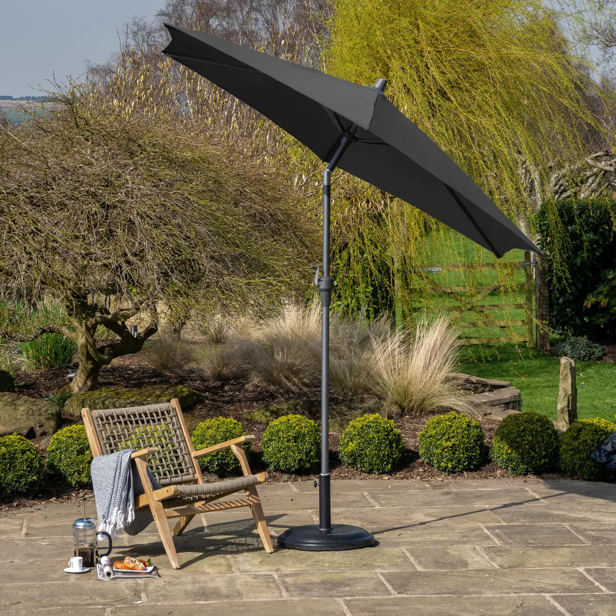 Platinum Riva 2.5m Round Centre Pole Parasol in Anthracite Grey – Click Style