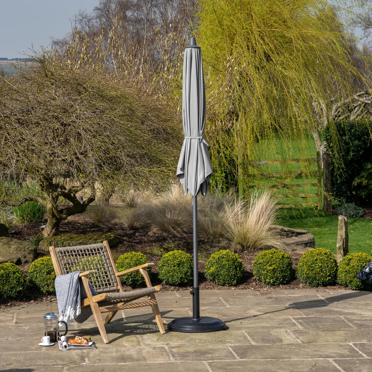 Platinum Riva 2.5m Round Centre Pole Parasol in Light Grey – Click Style