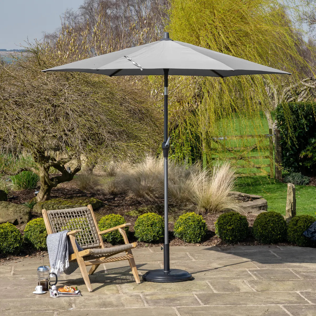 Platinum Riva 2.5m Round Centre Pole Parasol in Light Grey – Click Style