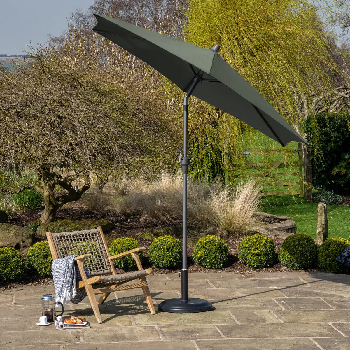 Platinum Riva 2.5m Round Centre Pole Parasol in Olive Green – Click Style