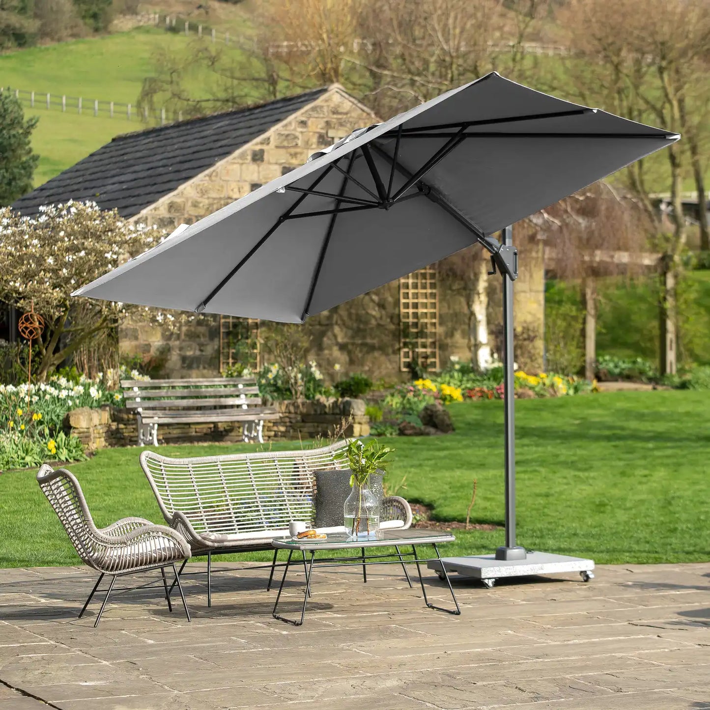 Platinum Voyager T2 2.7m Square Cantilever Parasol in Luna Grey – Click Style