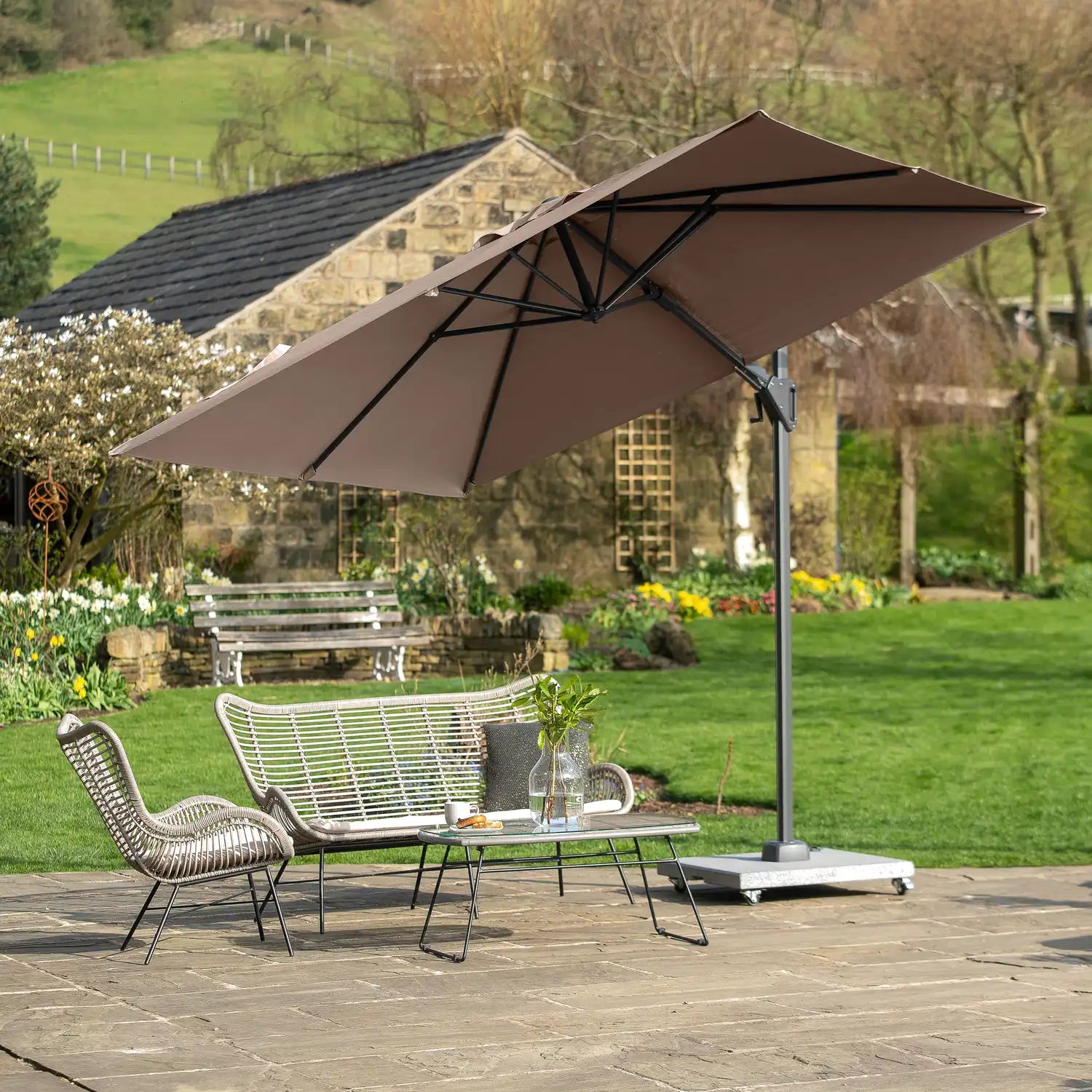 Platinum Voyager T2 2.7m Square Cantilever Parasol in Taupe – Click Style