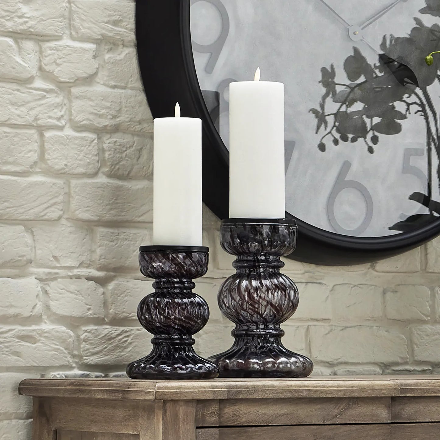 White LED Pillar Candle with Flickering Flame 20x7.5cm – Click Style