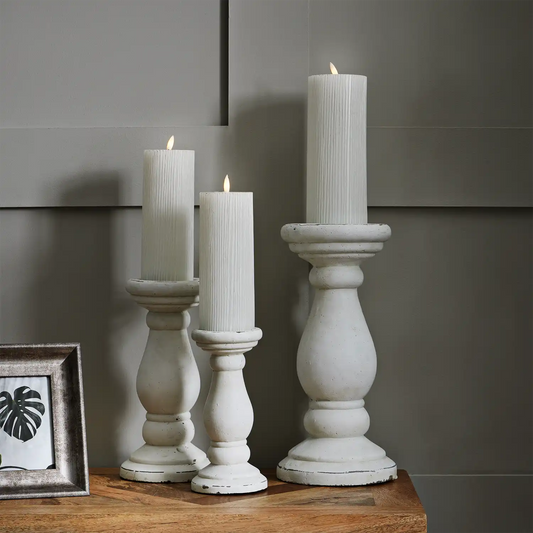 White LED Ribbed Pillar Candle with Flickering Flame 23x9cm – Click Style