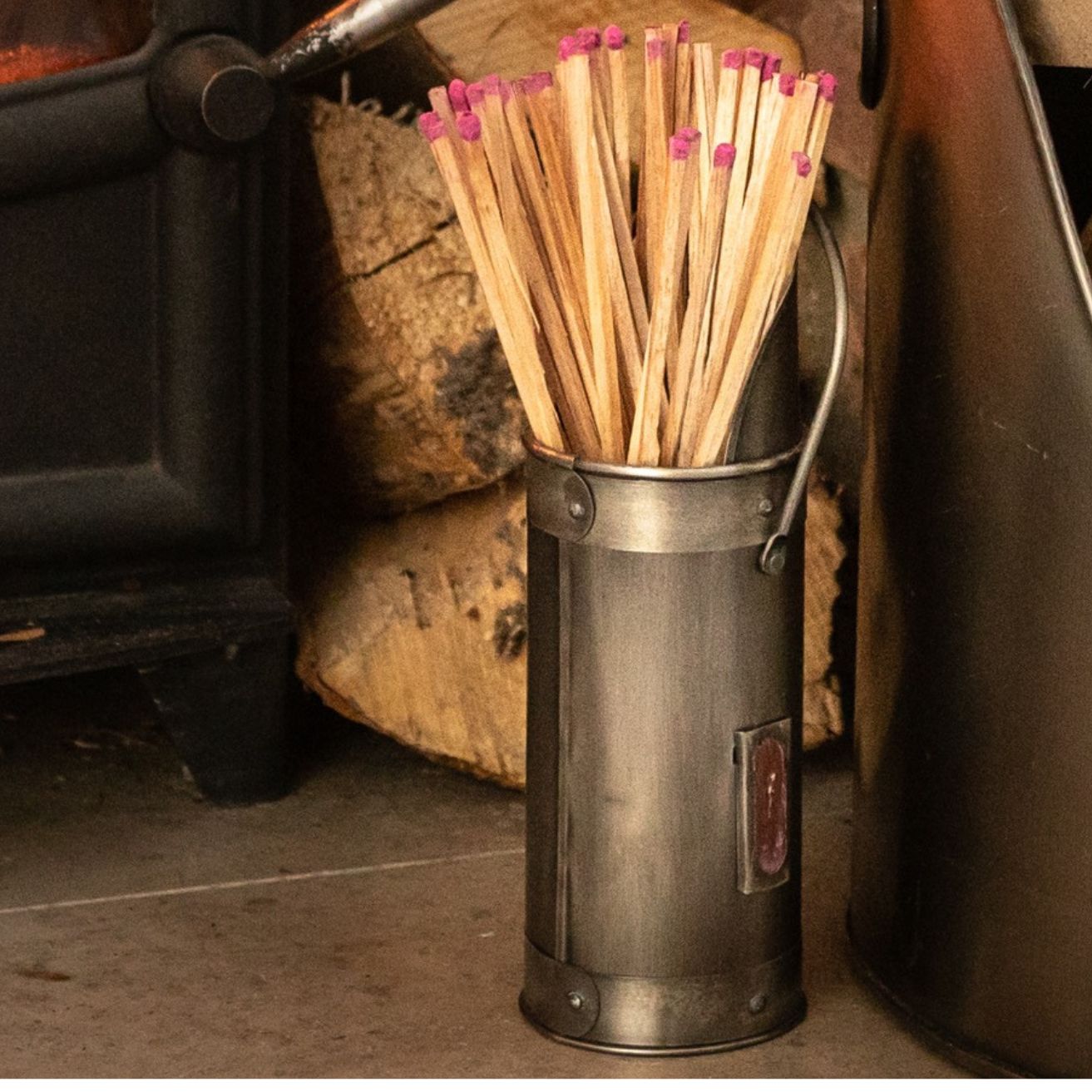 Matchstick Holder with 60 matches for fireplace